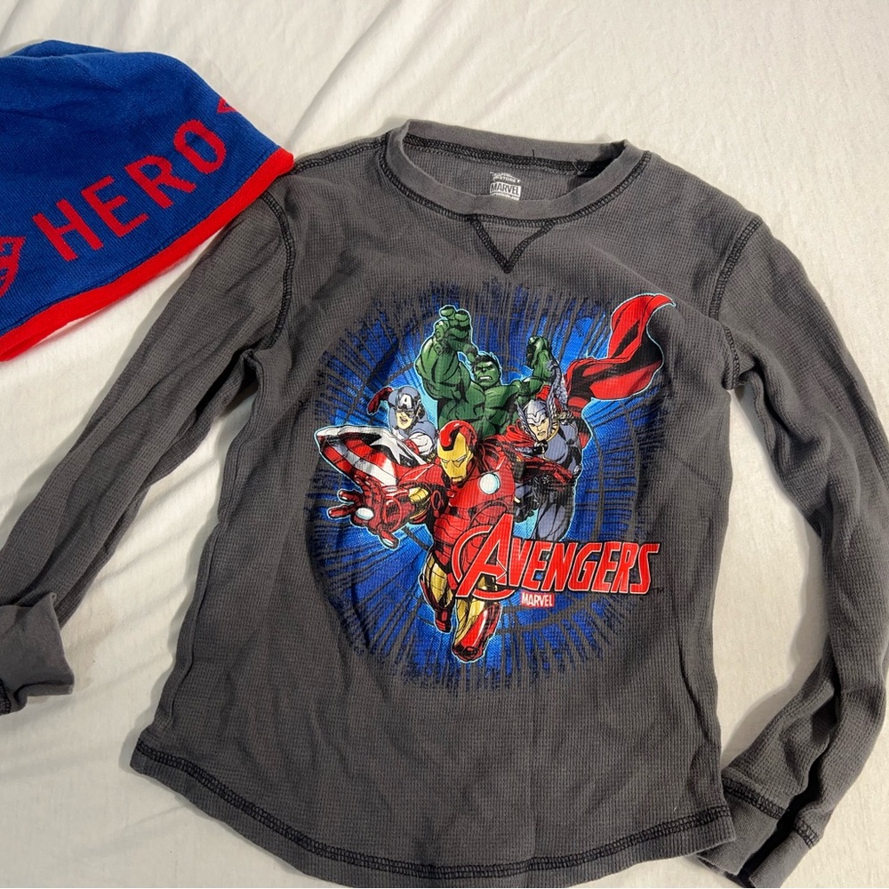 Disney marvel Avengers boys cotton long sleeve tee and GAP Superman winter hat